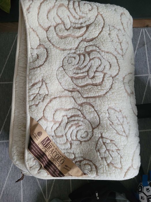 Sprzedam 2 kołdry i 2 podkłady 100%wełny Miracolo