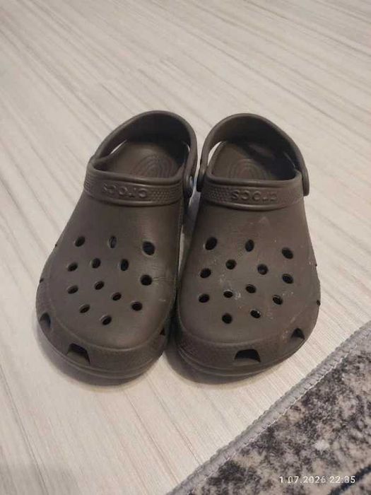 Oryginalne klapki chodaki Crocs Classic khaki brąz r 37 38