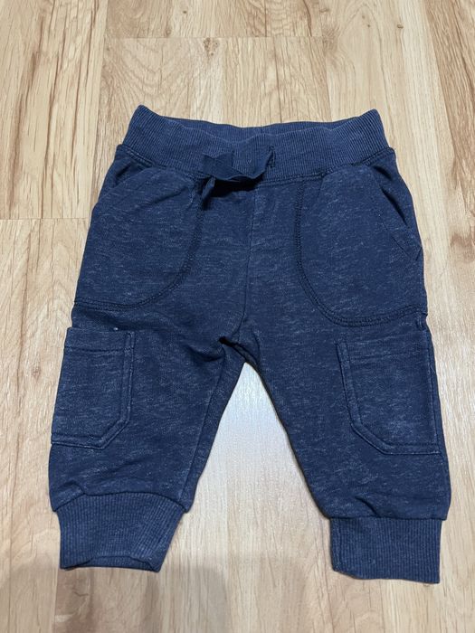 Spodnie chłopięce rozmiar 62