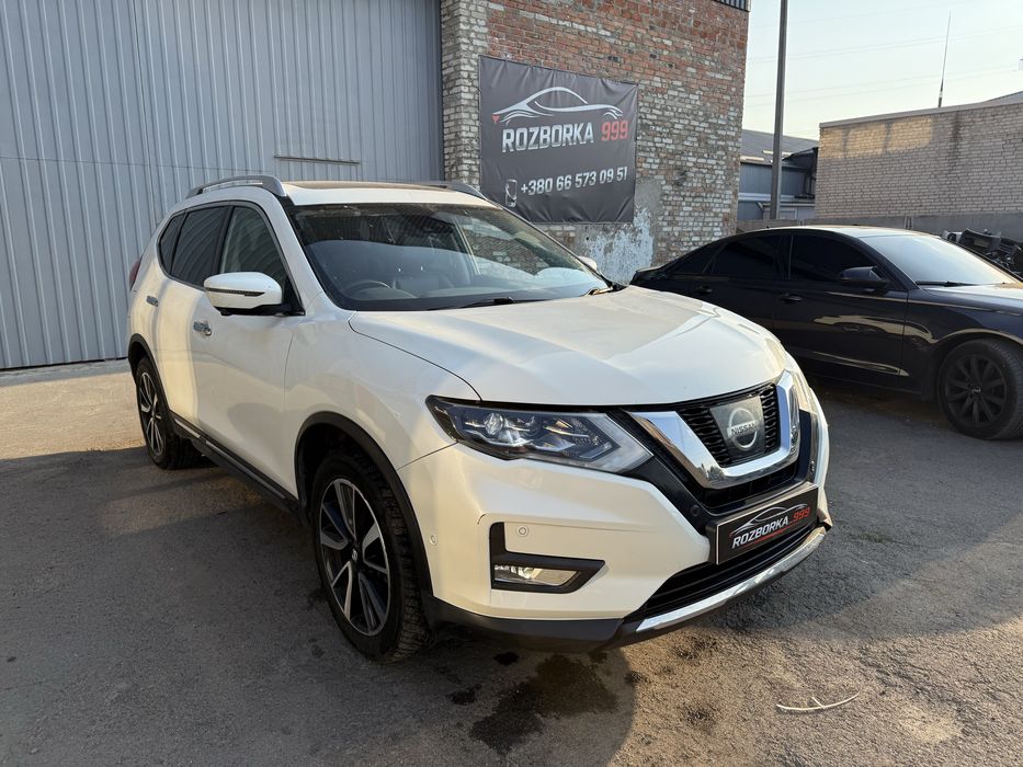 Розборка Nissan Rogue шрот запчастини бампер фара двері X-Trail T32 17-21р рестайлінг розбірка Рог фонарь салон кришка багажника QAB дверь Х трейл Т32