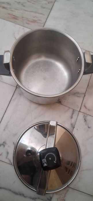 Panela de pressão,  SEB