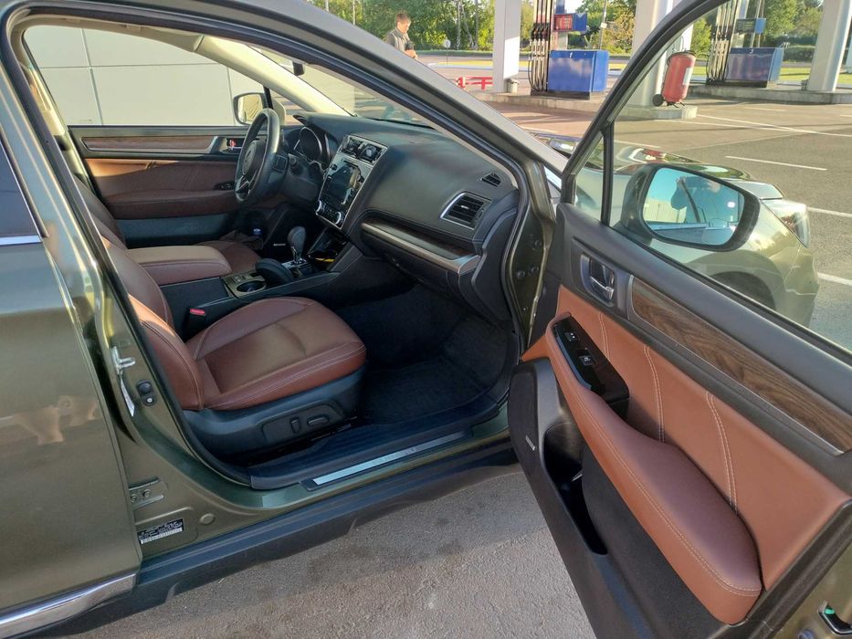 SUBARU Outback 2019