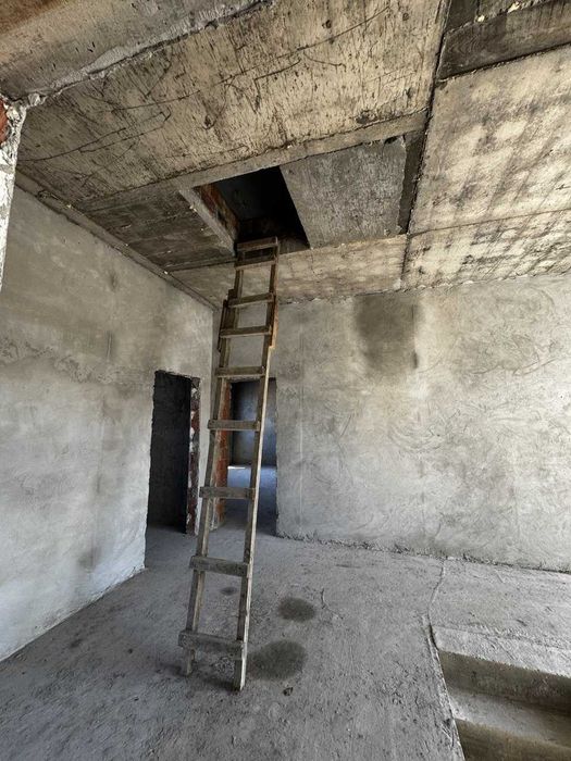 Продаж окремо стоячого будинку у Бірках