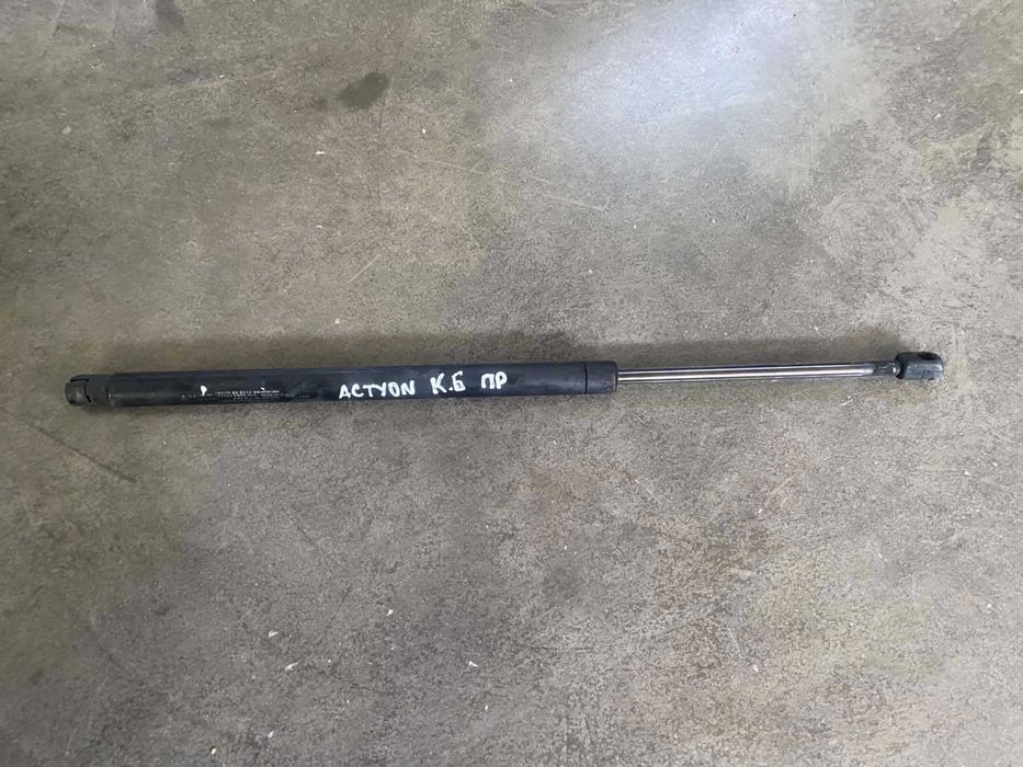 Амортизатор кришки багажника SsangYong Actyon 2006-2012р.