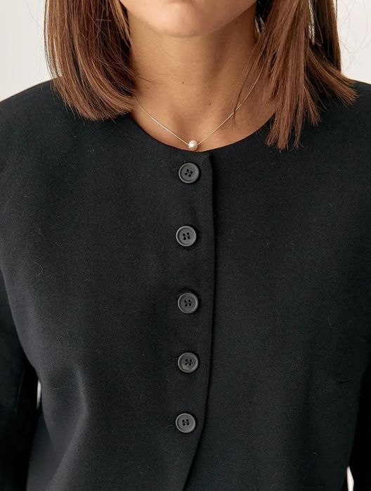 Чорний жіночий  піджак