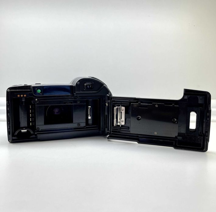 Olympus AZ-300 Superzoom