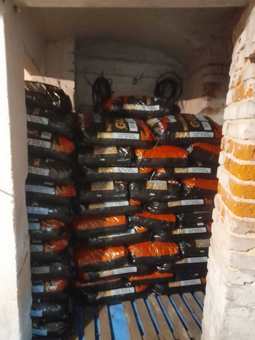 Wnoszenie/zrzucanie węgla