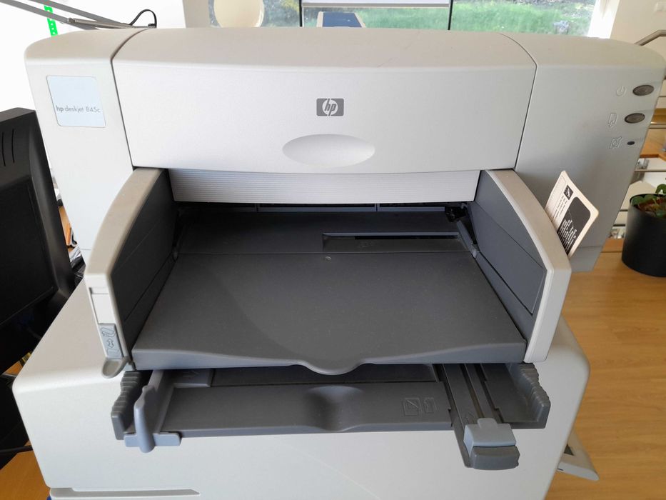 4 impressoras HP e 1 samsung