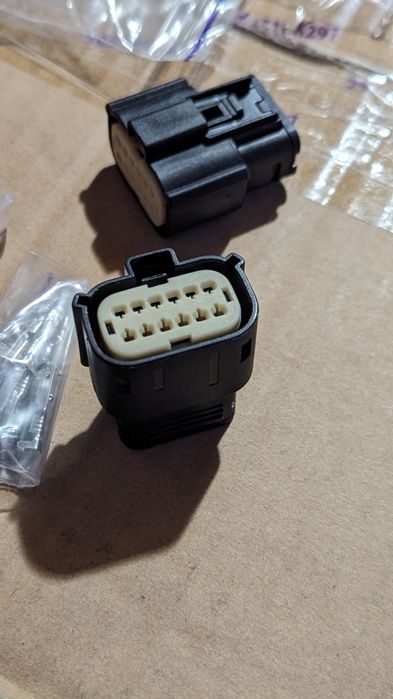 Продам разъем 12 pin (GM, Tesla, Opel, Buick, Ford)