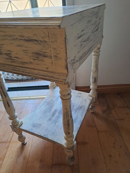 Mesa de cabeceira madeira maciça