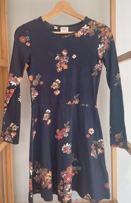 Sukienka granatowa w kwiaty dziecięca 152 cm bpc dlugi rekaw wiosenna