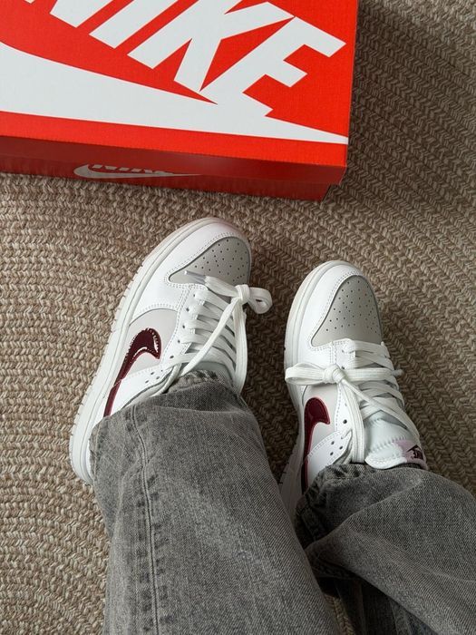 Nike SB Dunk Low Sail Burgundy Crush жіночі кросівки найк сб данк