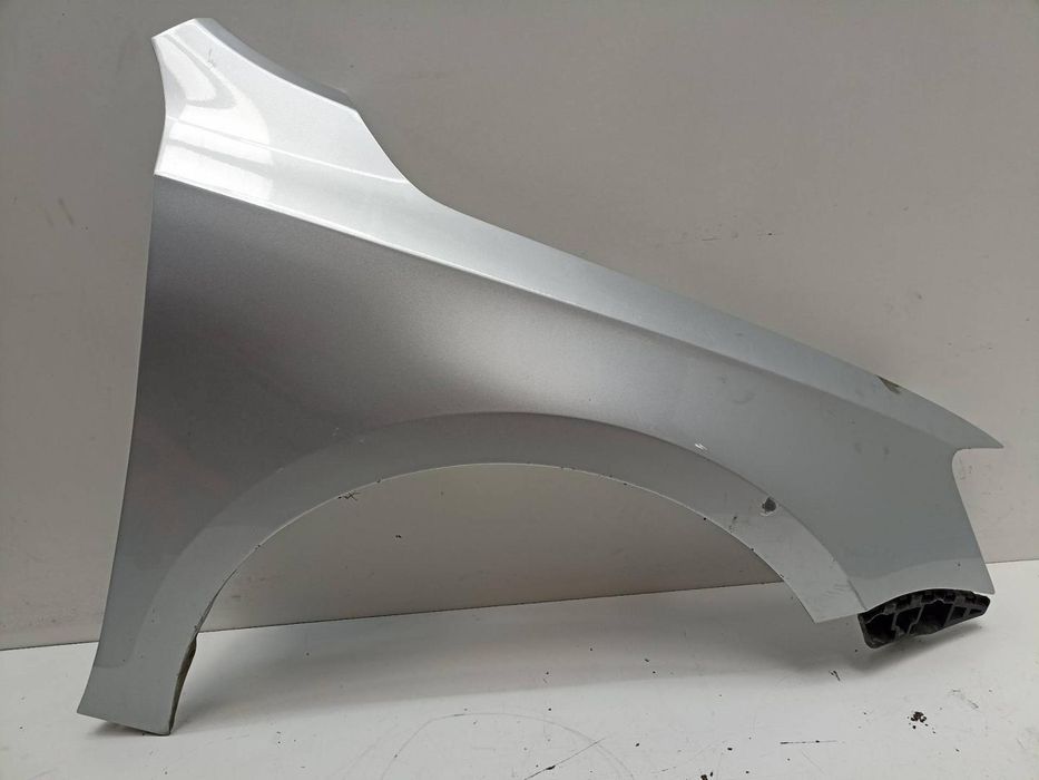 Guarda-Lamas Frente Direito Volkswagen Jetta Vi 163