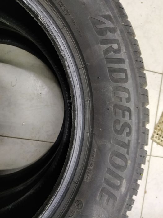 Cena za 2 Opony zimowe 225/60r18 BRIDGESTONE 2021r