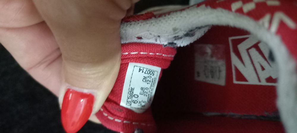 Tenis Vans vermelhas para menino