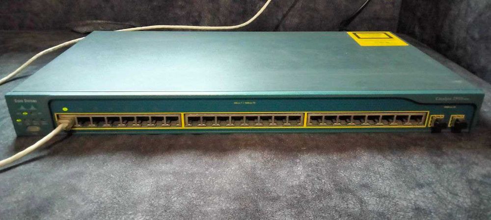 Коммутатор Cisco WS-C2950SX-24