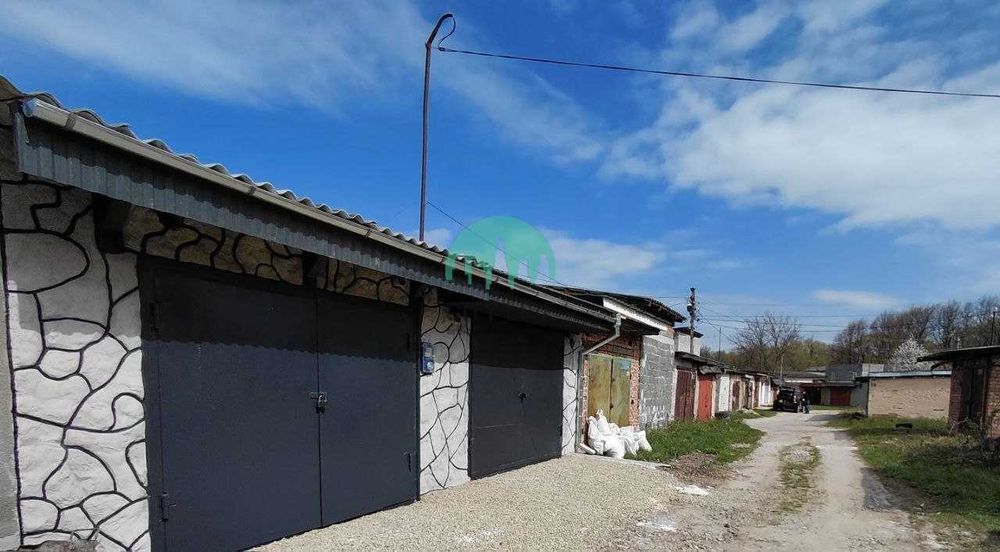 Продається капітальний гараж 42 м2 на 2 машини в ГБК-14, м. Івано-Франківськ (25)