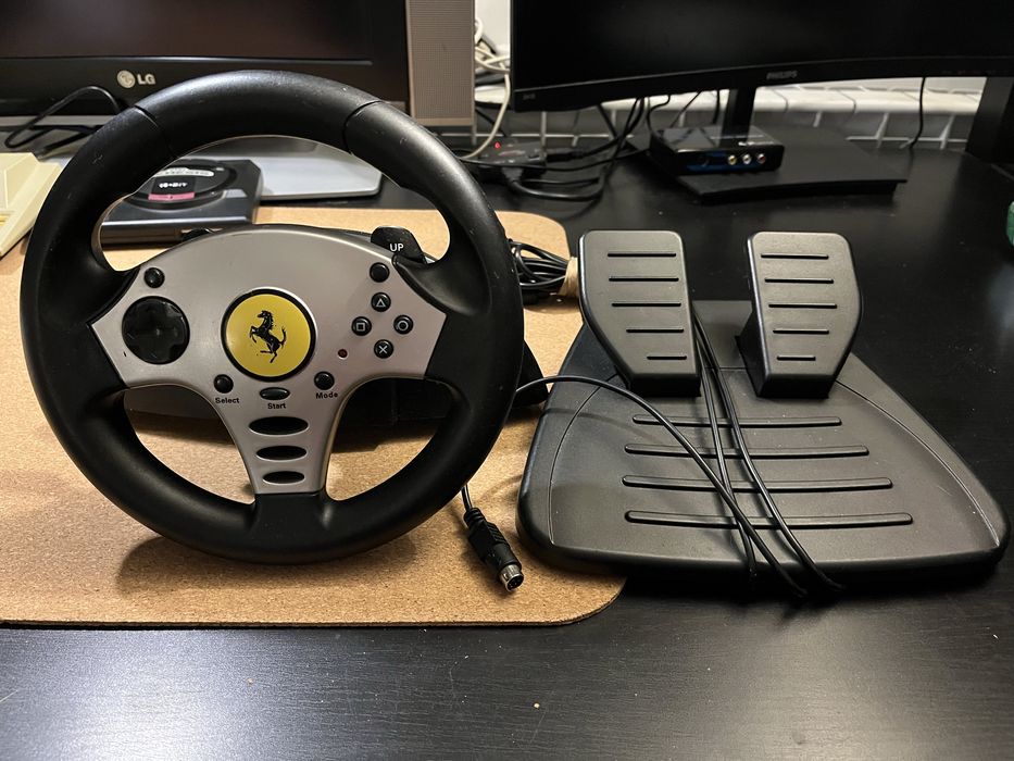 Kierownica  Thrustmaster + pedaly Playstation 1 2