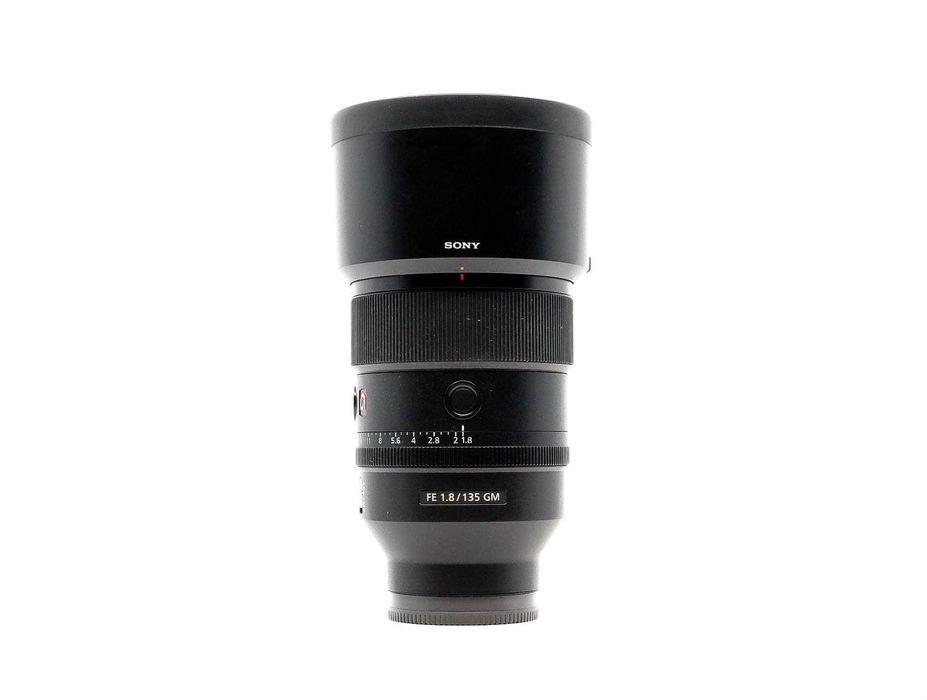 Sony FE 135mm f/1.8 GM