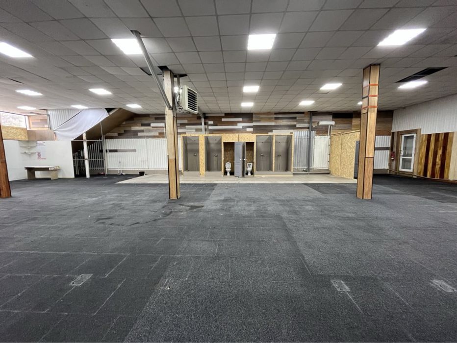 Сдам open space 300 м2 под автосалон, швейный цех, спортзал