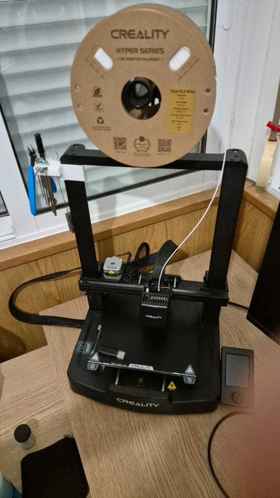 Creality Ender-3 V3 SE com Filamento e Ferramentas