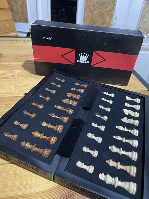 Деревянные шахматы