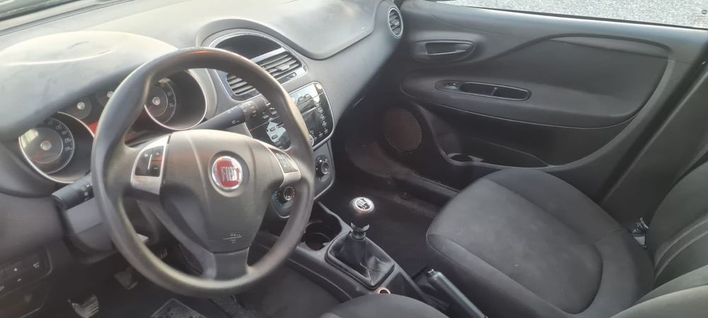 Fiat Punto 1.2 Easy S.S 2017  — IUC pago — 2 chaves