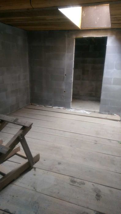 Нежитлове приміщення, квартири, офісні приміщення, хостел.