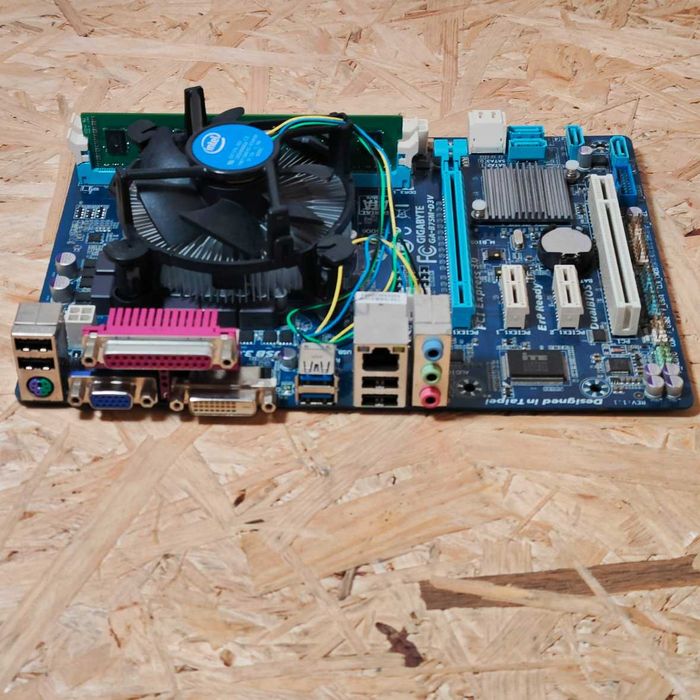 Płyta Główna Gigabyte Intel i3 Pamięć RAM Chłodzenie Zestaw Intel