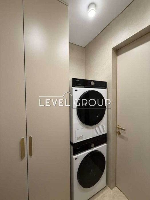 2-х к квартира в ЖК «Варшавський-2» біля ТРЦ Retroville вул. О.Олеся 9