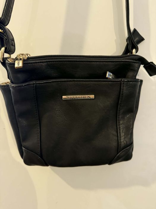 Mała Czarna torebka