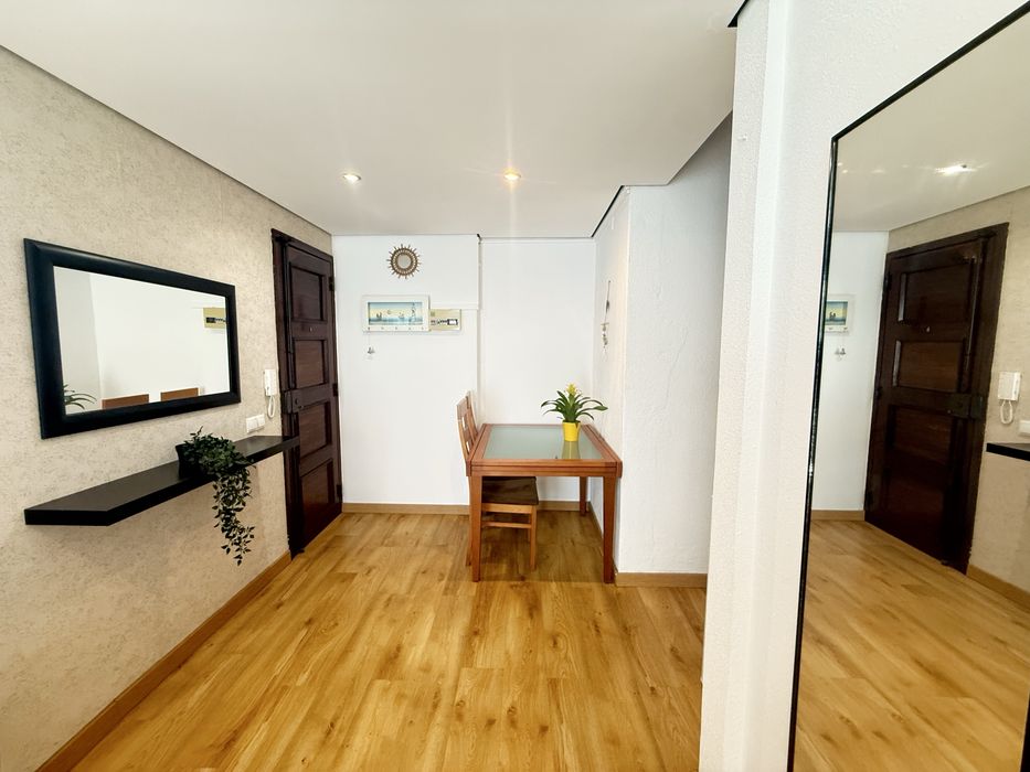 Aluga-se estudio em Faro - Penha