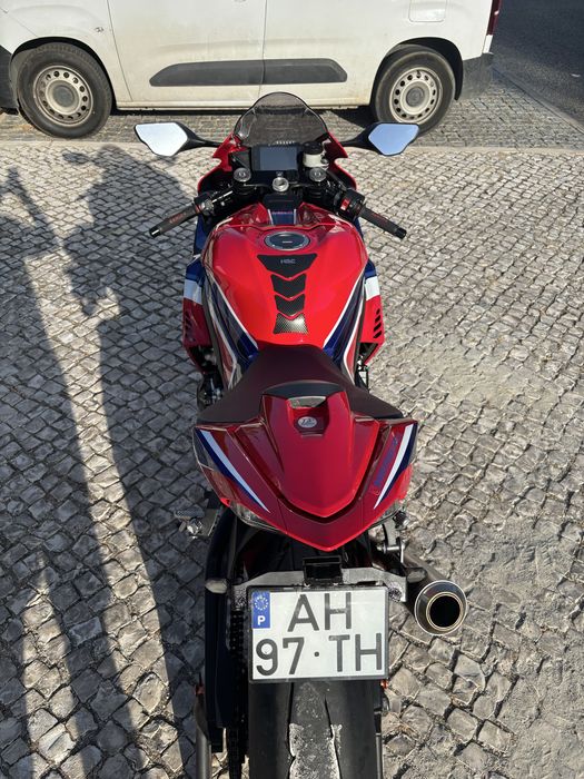 Honda CBR 1000 RR- R Fireblade