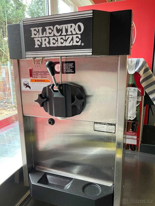 на 220В на стіл фрізер для морозива Taylor мороженого