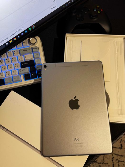Apple iPad Pro 9.7 (A1674) Space Gray 32GB WiFi + LTE