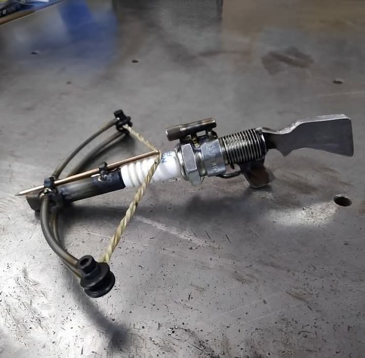 Spawane figurki metalowe