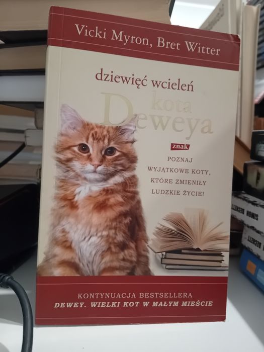 Miron, Witter Dziewięć wcieleń kota Deweya