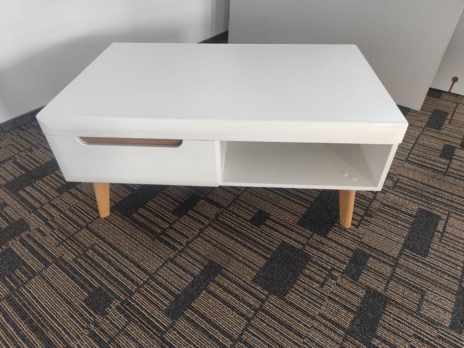 Sprzedam szafkę pod TV, stolik