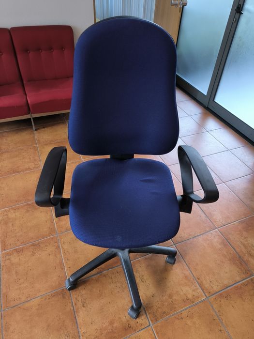 Cadeira Azul Operacional