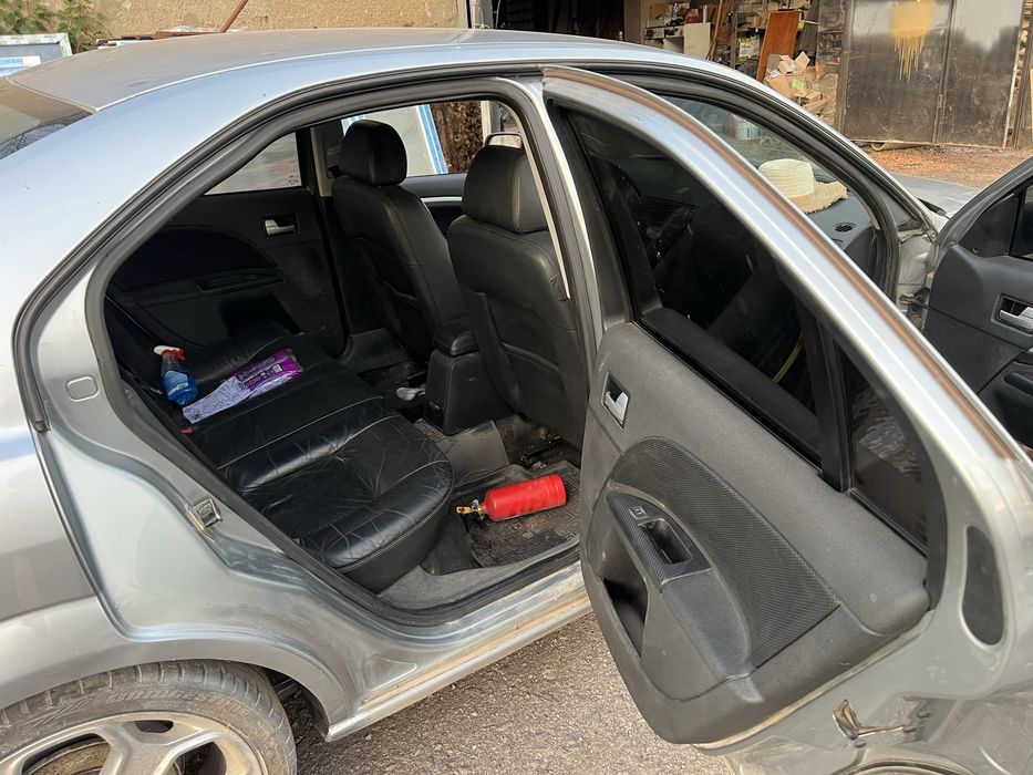 Ford mondeo  3 2.5 v6. 1800 на віддачу)