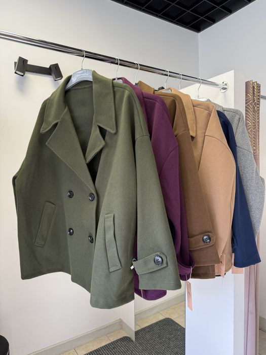 Krótki płaszcz damski cienki plus size r.uniwersalny