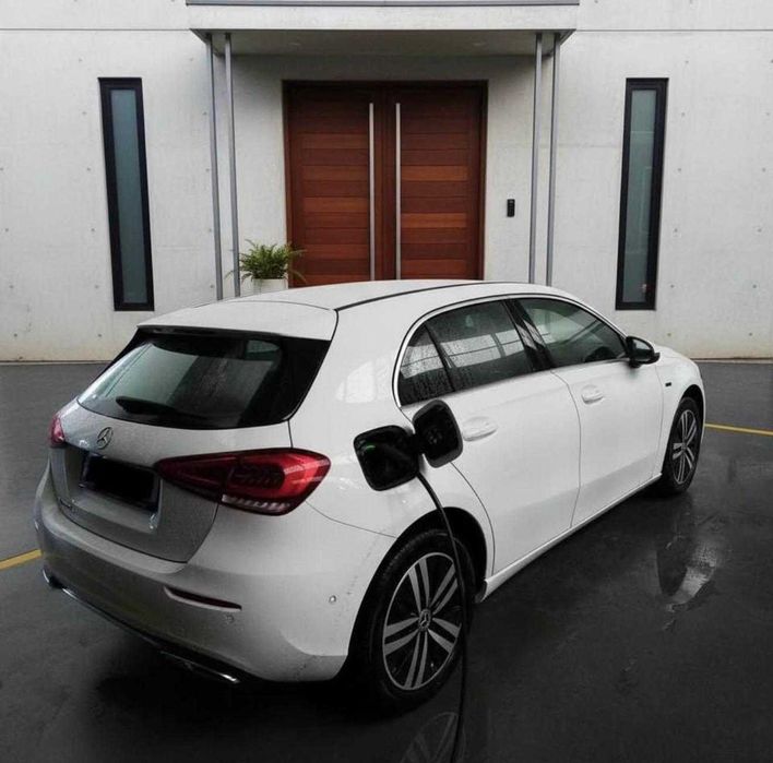 Vendo Mercedes A 250e — photo 4