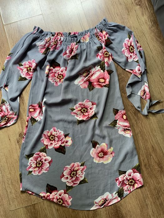 Sukienka Cameo Rose nowa bez metki