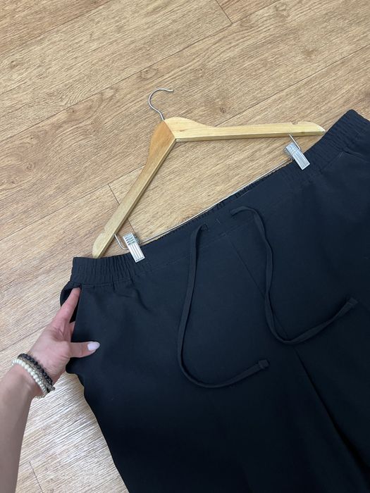 24 розмір 58 чорні якісні штани брюки висока посадка на резинці