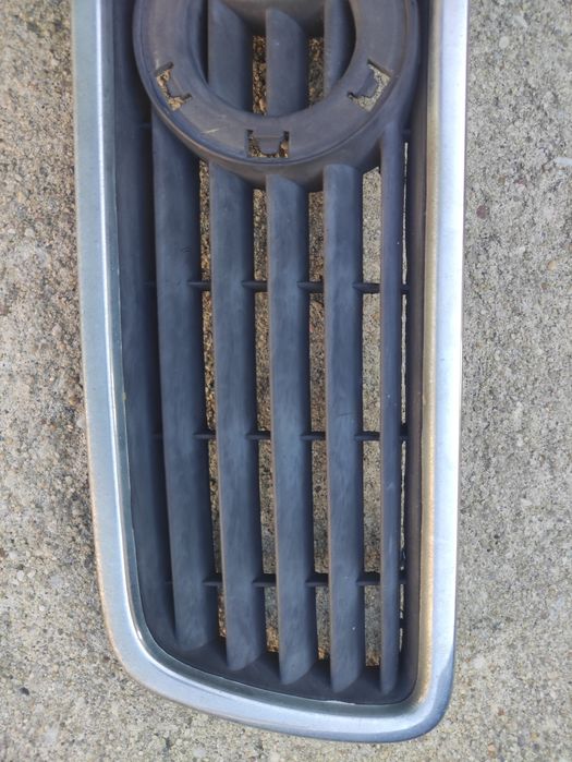 Grelha do capot Audi A4 B5