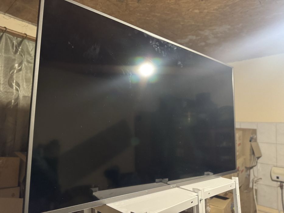 Smart tv Телевизор Kivi 43UR50GU 43 диагональ под ремонт или запчасти