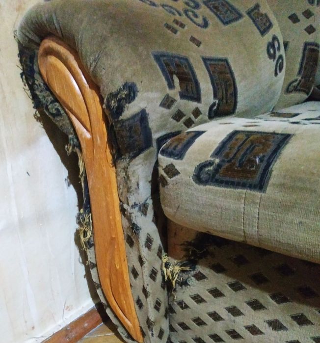 Крісло ,віддам переселенцям ,самовивіз самовиніс