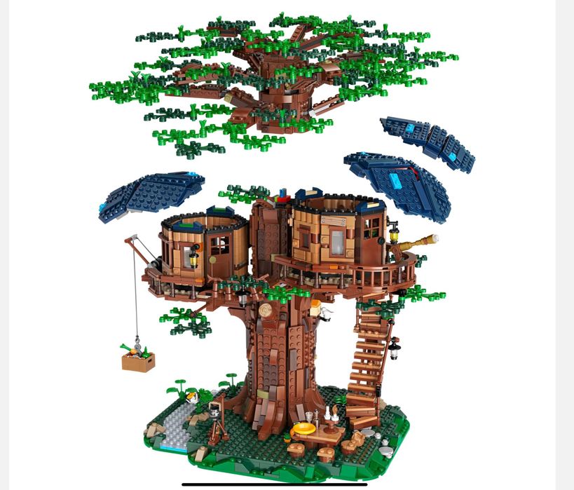 Lego Tree House 21318