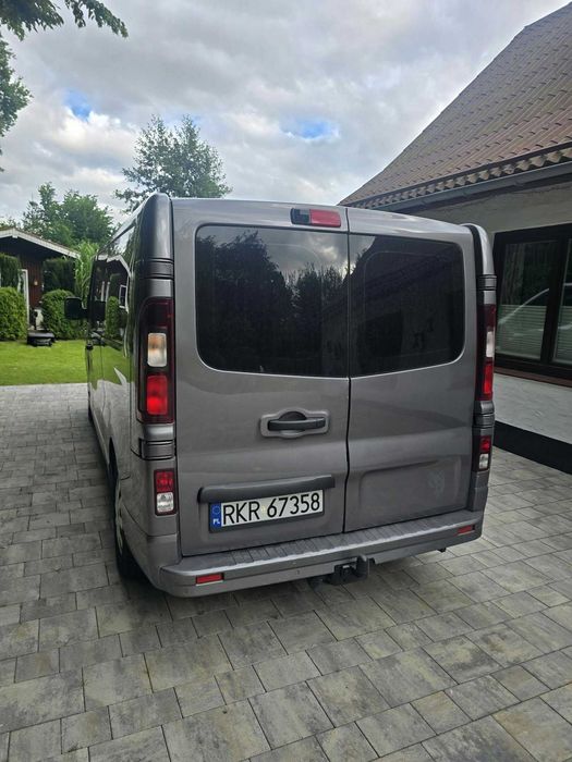 opel vivaro 2016