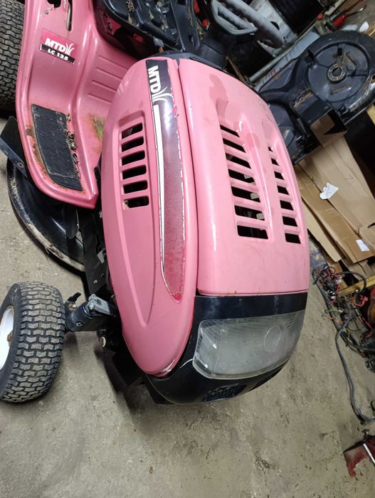 Kosiarka traktorek MTD   maska